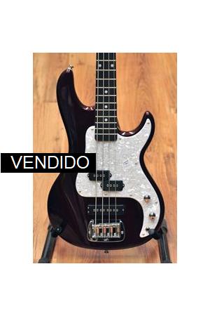 G&L Tribute SB2 Metallic Red G&L Tribute SB2 Metallic Red